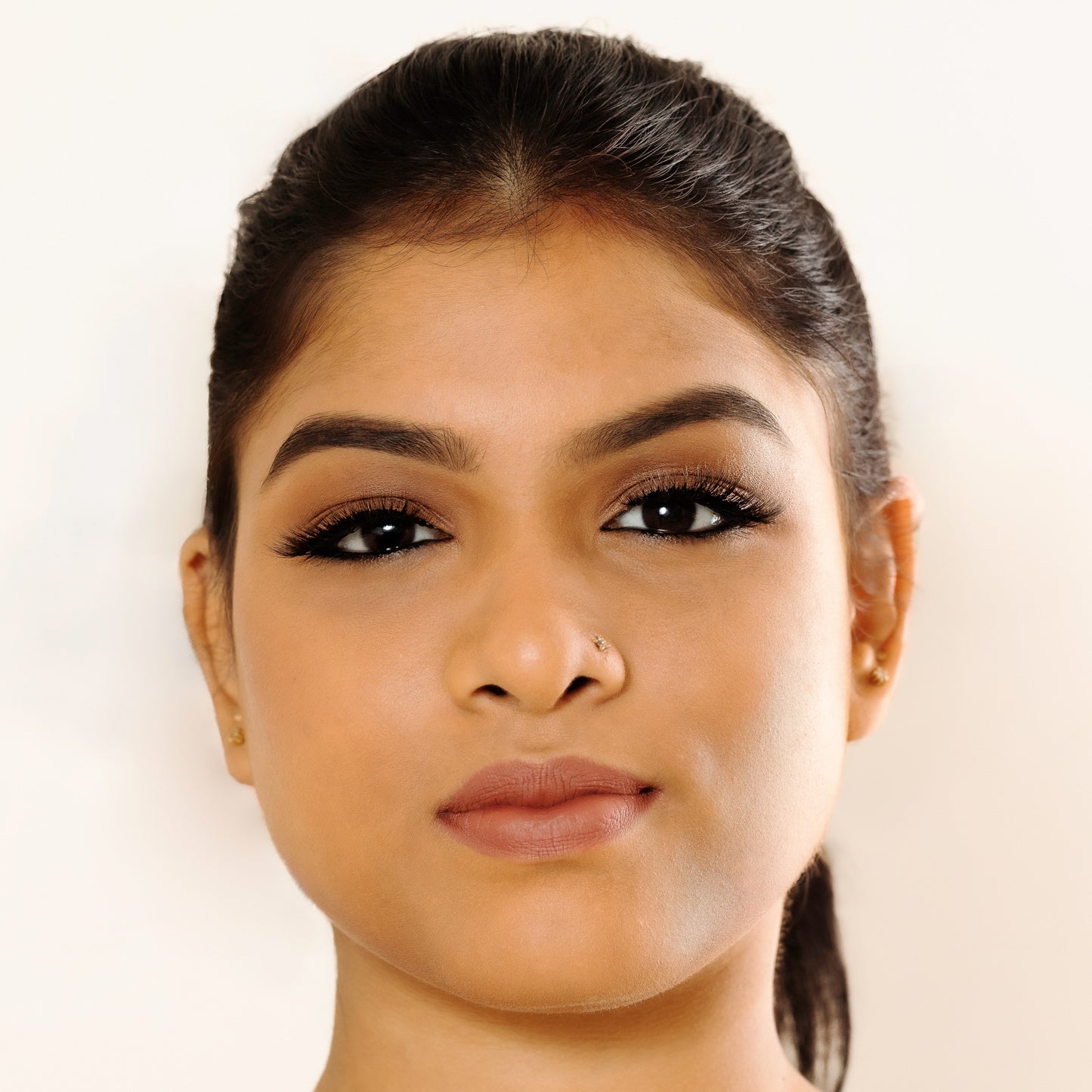 Fiza fluttery lashes showcasing bold yet natural volume for subtle glamour and eye enhancement.