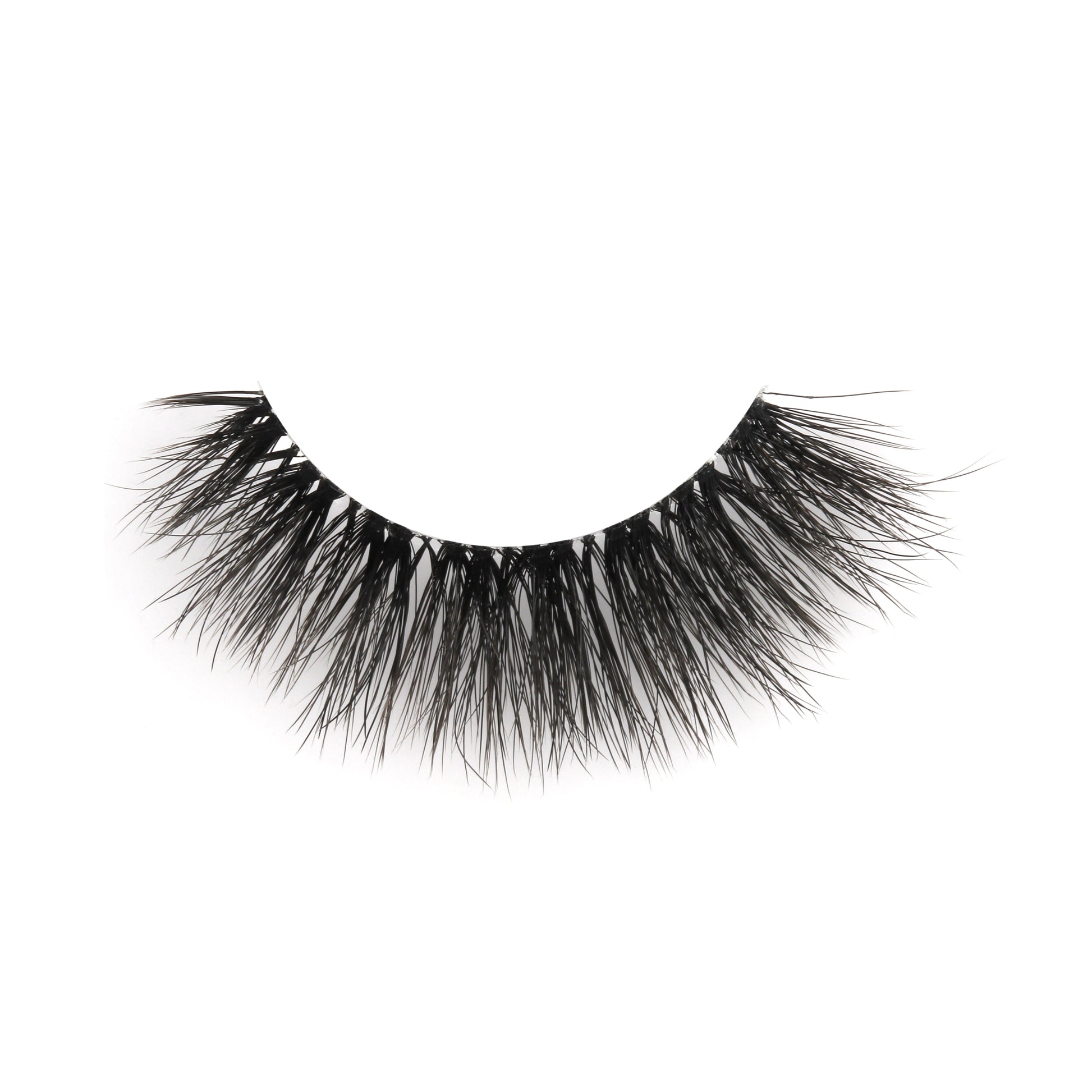 Aisha, the bold dramatic lash with full volume and an invisible band, delivering 15–20 wears of luxurious lash impact for statement-making eyes.