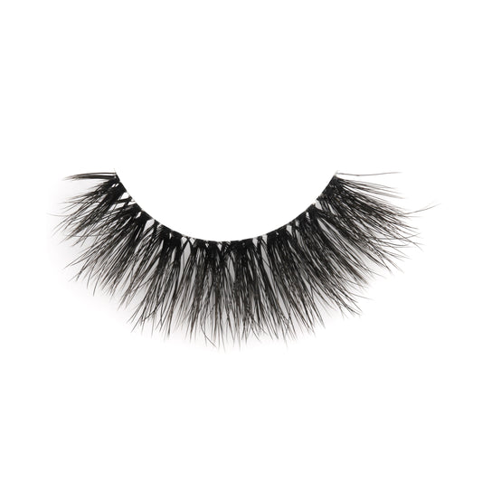 Aisha, the bold dramatic lash with full volume and an invisible band, delivering 15–20 wears of luxurious lash impact for statement-making eyes.